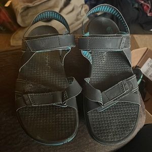 Women’s Northface sandals